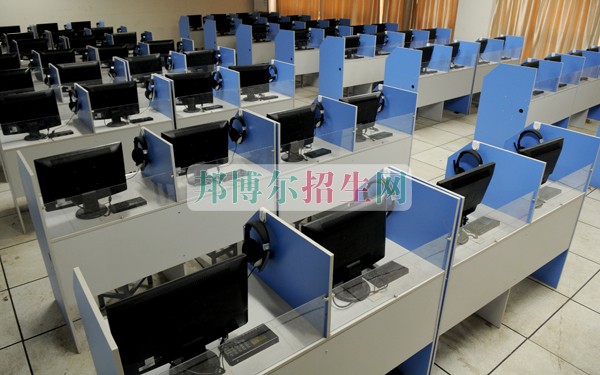 初中畢業(yè)學計算機網絡技術怎么樣