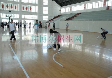 阿壩州中等職業(yè)技術(shù)學校