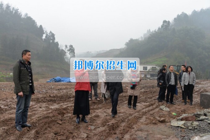 川南幼兒師范高等專科學(xué)校“走基層、送溫暖”活動(dòng)