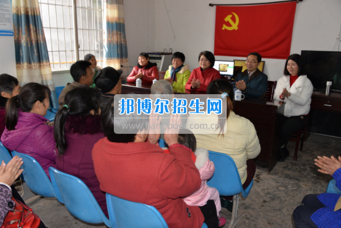 川南幼兒師范高等專科學(xué)校“走基層、送溫暖”活動(dòng)