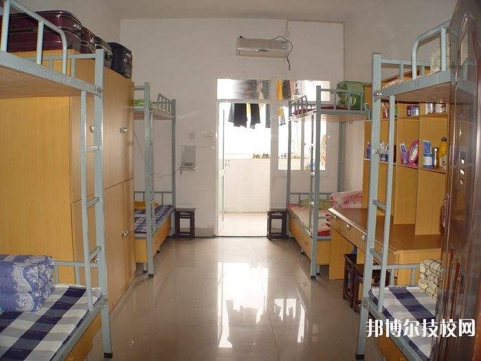 周至藝術職業學校2020年宿舍條件