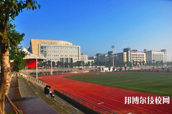 廣州從化高級技工學(xué)校2020年報(bào)名條件、招生要求、招生對象