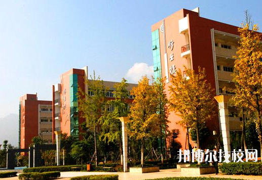 重慶南川隆化職業(yè)中學校網站網址
