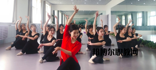 白銀工業學校網站網址
