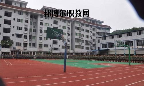 南充中等專業(yè)學校2020年報名條件、招生要求、招生對象