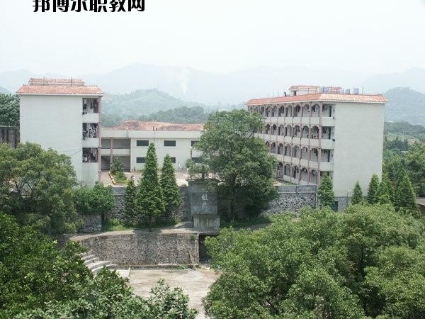 萍鄉(xiāng)電子工業(yè)學(xué)校2020年報(bào)名條件、招生要求、招生對(duì)象