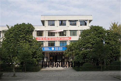 四川瀘州天星影視藝術(shù)學(xué)校2020年報(bào)名條件、招生要求、招生對(duì)象
