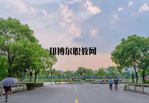 新余新興產業工程學校怎么樣、好不好