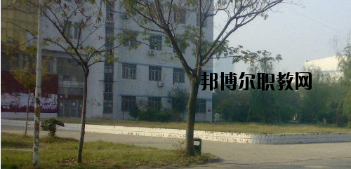 河南技工學(xué)校2021年報(bào)名條件、招生要求、招生對(duì)象
