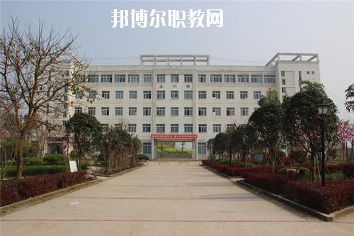 遂寧安居職業(yè)高級中學校2020年報名條件、招生要求、招生對象
