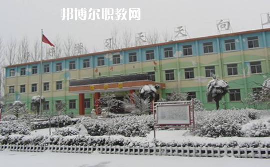 淮北市烈山區(qū)中等專業(yè)學(xué)校2020年報名條件、招生要求、招生對象