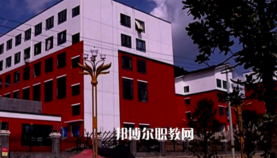 貴州鳳岡縣中等職業(yè)學(xué)校2022年報(bào)名條件、招生要求、招生對(duì)象
