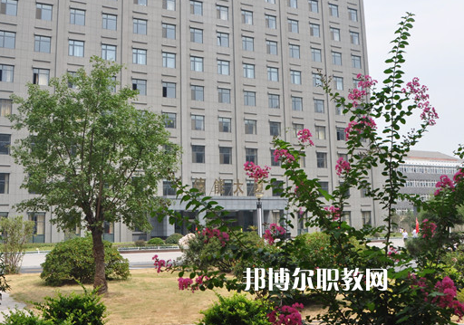 徐州機(jī)電技師學(xué)院2022年報(bào)名條件、招生要求、招生對(duì)象
