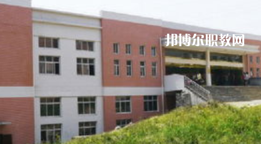 德江中等職業(yè)學校2022年報名條件、招生要求、招生對象
