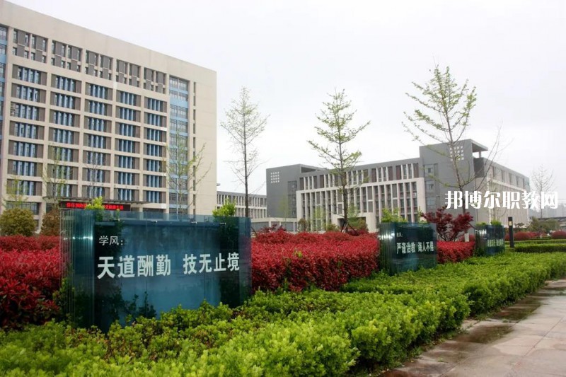 淮安高級(jí)職業(yè)技術(shù)學(xué)校2022年報(bào)名條件、招生要求、招生對(duì)象