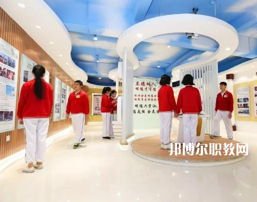 廣東黃埔衛生職業技術學校2022年招生辦聯系電話