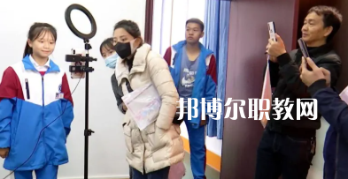 平塘中等職業(yè)學(xué)校2022年報(bào)名條件、招生要求、招生對(duì)象