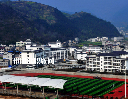 重慶巫溪職業教育中心2022年報名條件、招生要求、招生對象
