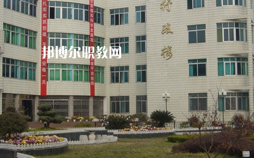麻城工業學校2022年報名條件、招生要求、招生對象