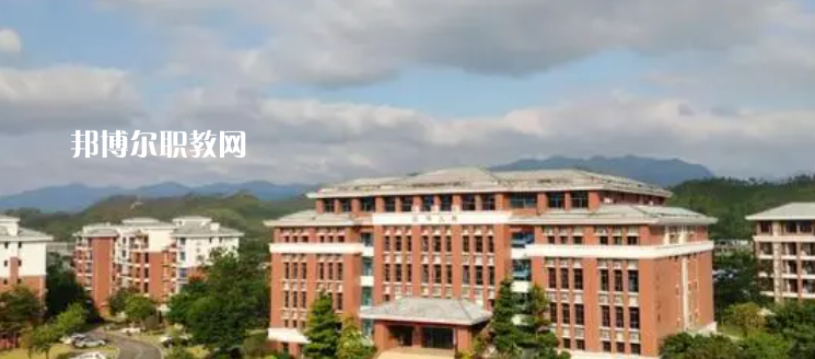 廣東碧桂園職業學院依學考錄取分數線