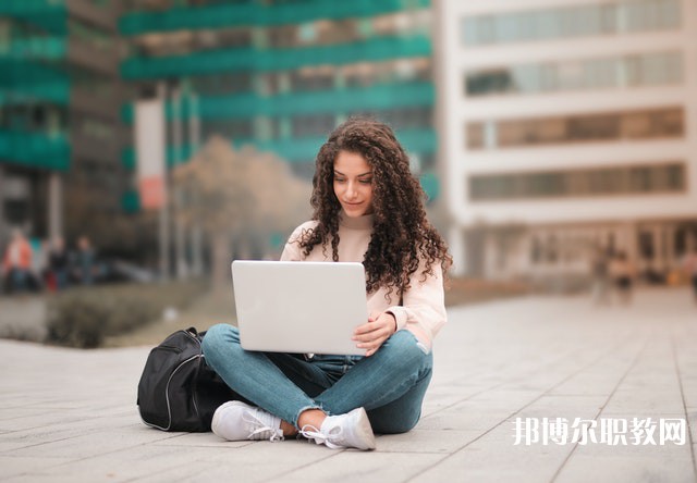 廣東哪里的中職學校能讀計算機應用與維修專業