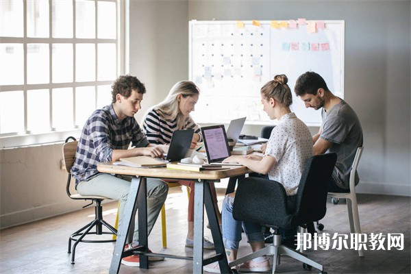 廣東哪里的技工學校能讀工業機器人技術應用專業