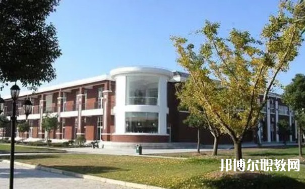 晉城虹橋技校怎么樣、好不好