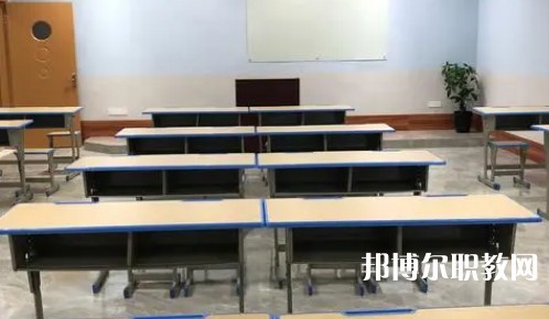 成都2025年女生學鐵路學校有前途嗎