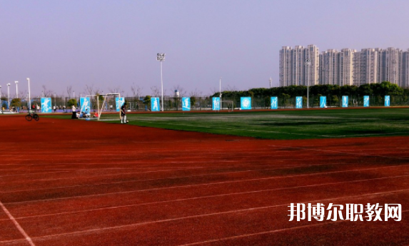 成都2025年中專鐵路學校可以考大專嗎