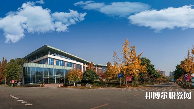 四川2025年哪所電工學校比較好就業